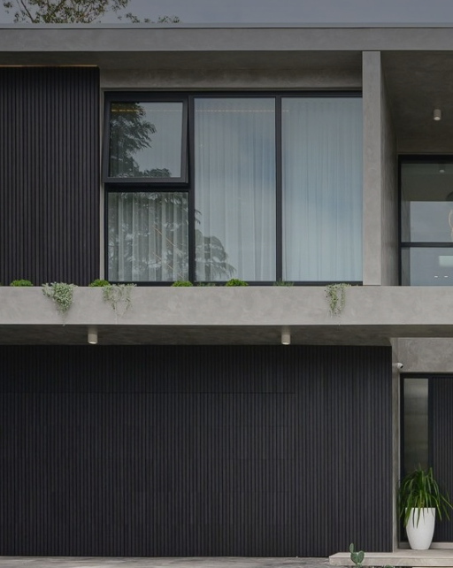 MODERN ARCHITECTUAL HOME